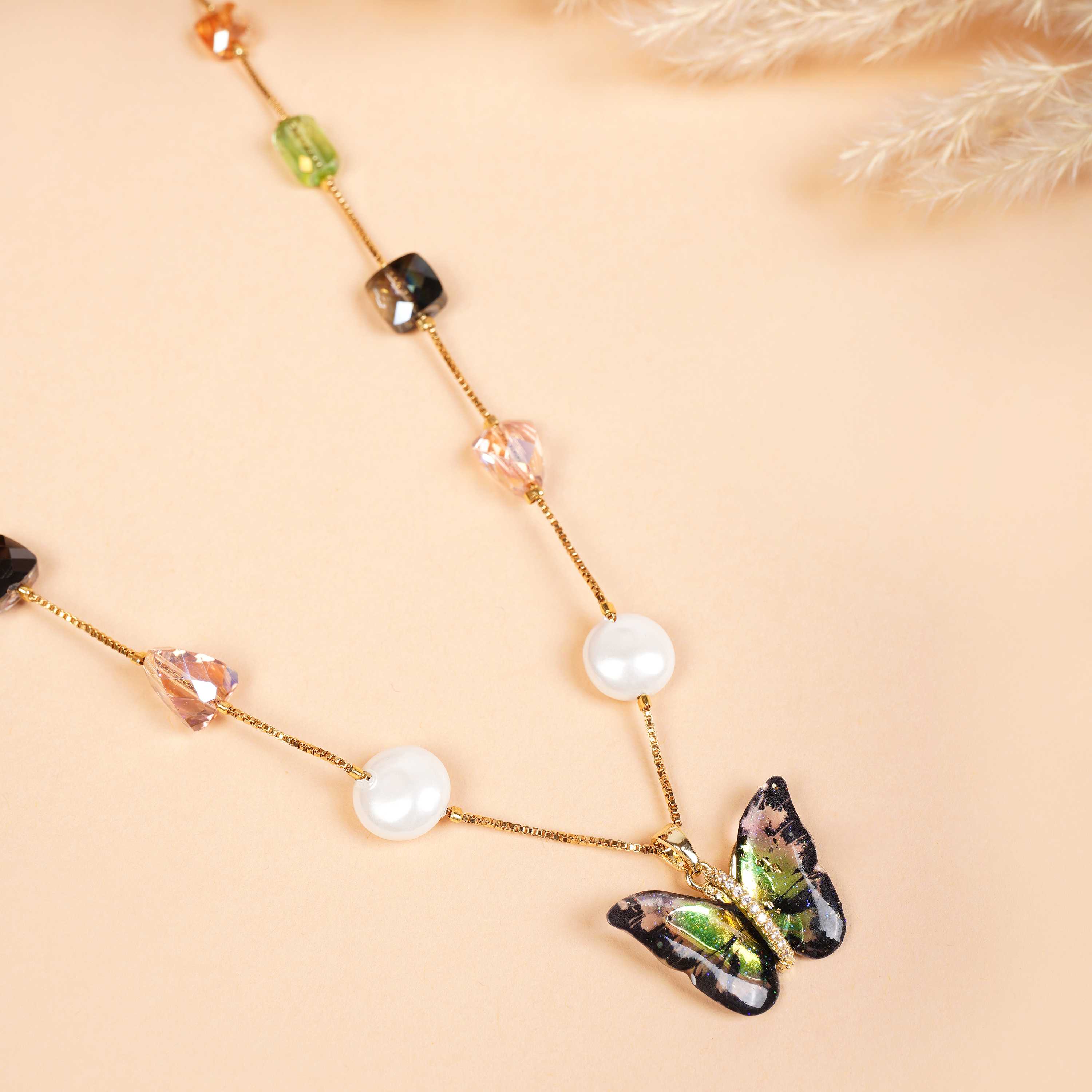 Amara Butterfly Pearl & Crystal Necklace Set