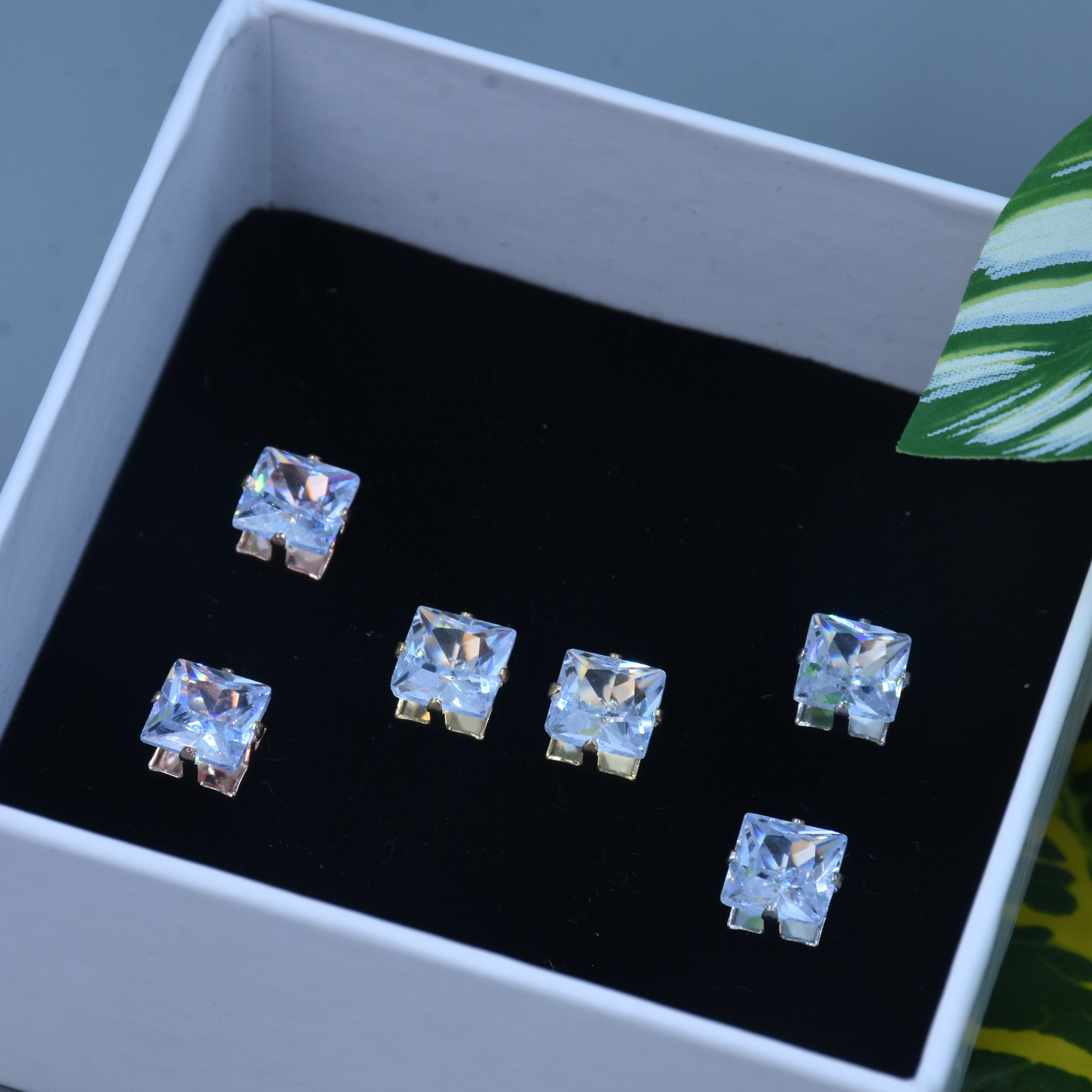 Yanvika Solitaire Studs Earrings ( 3 Pair )