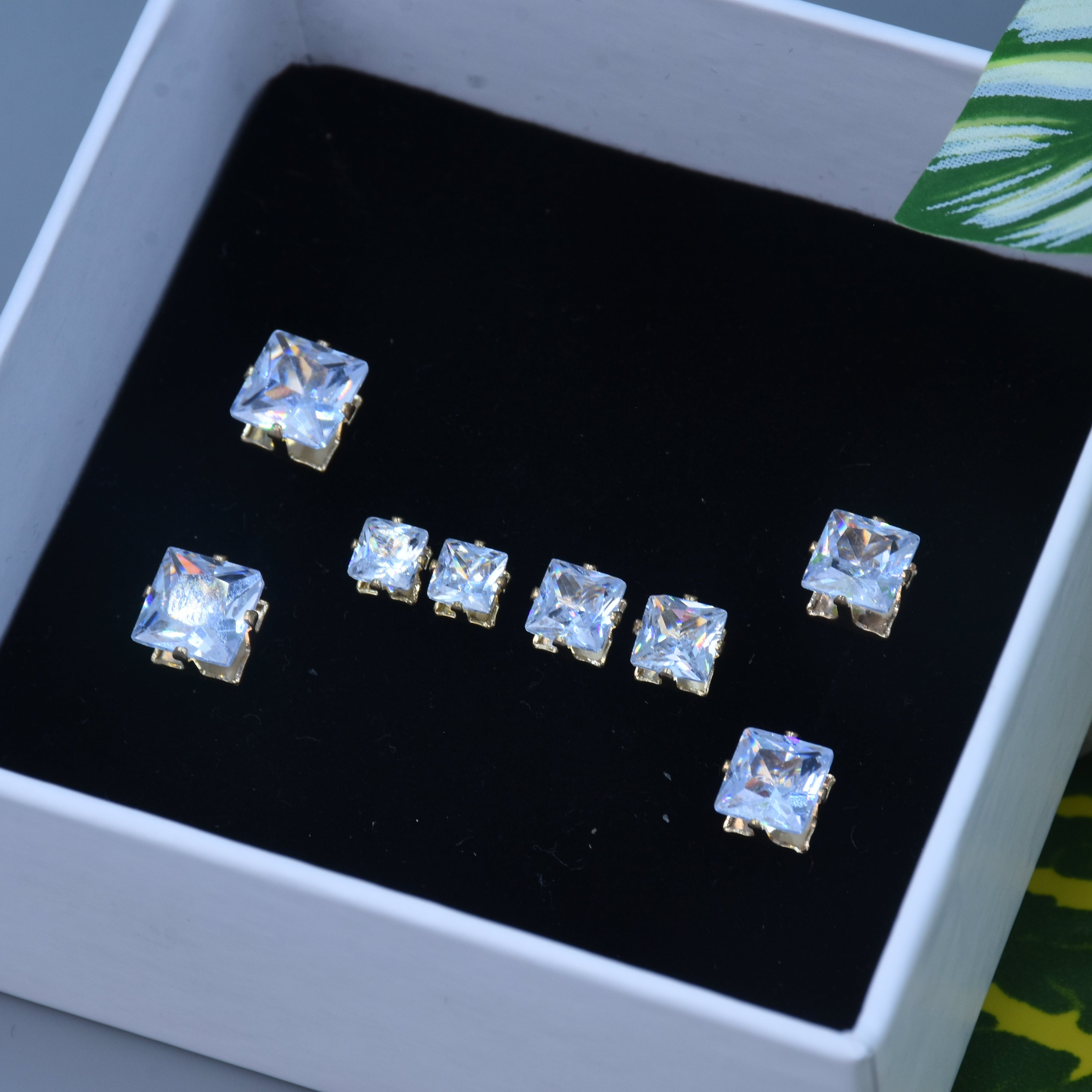 Yanvika Solitaire Studs Earrings ( 3 Pair )