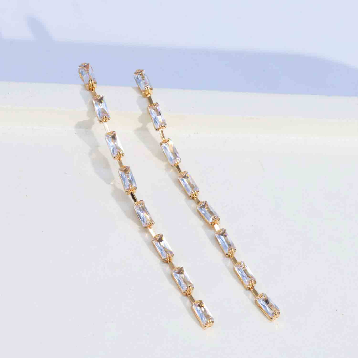 Rivan Solitaire Earrings