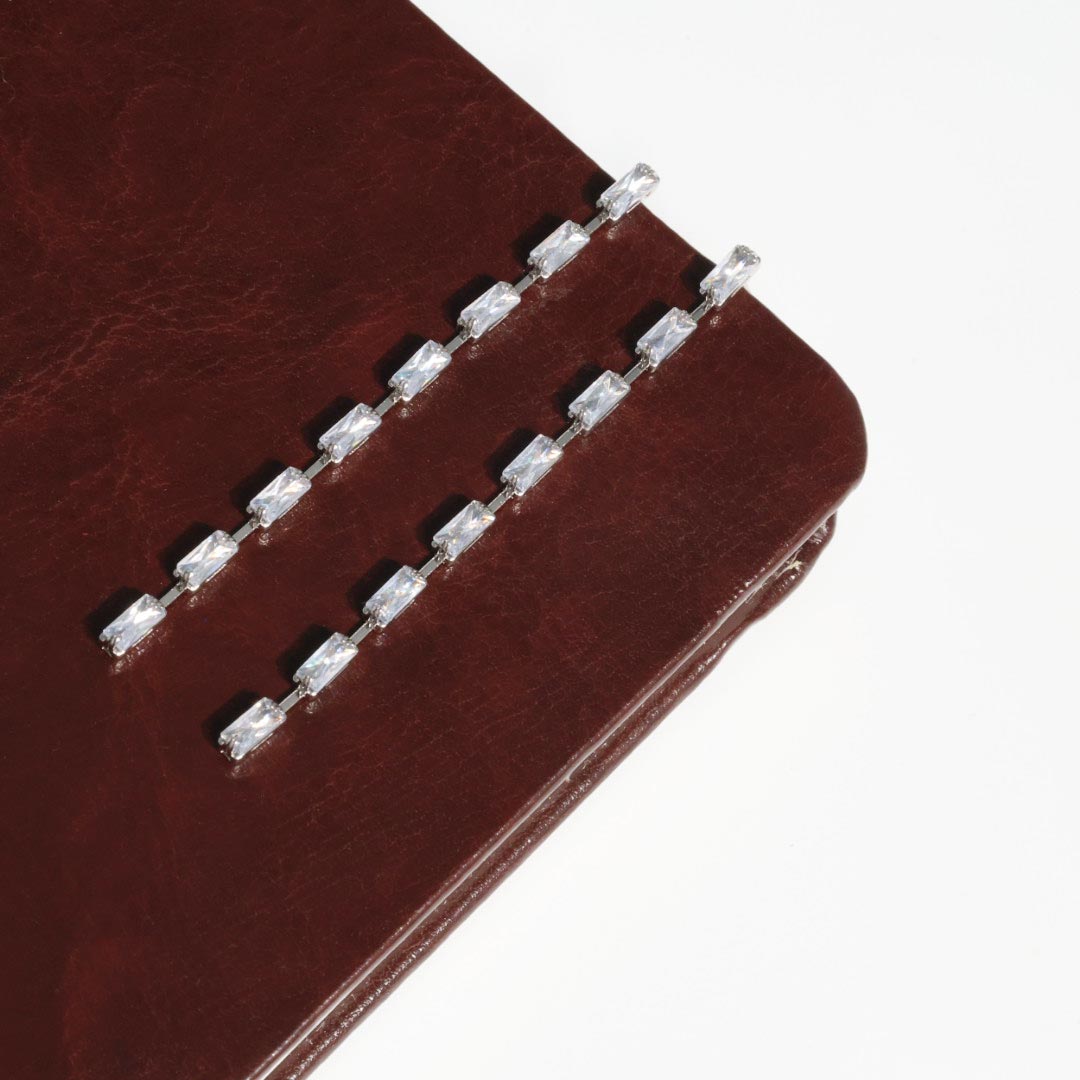 Rivan Solitaire Earrings