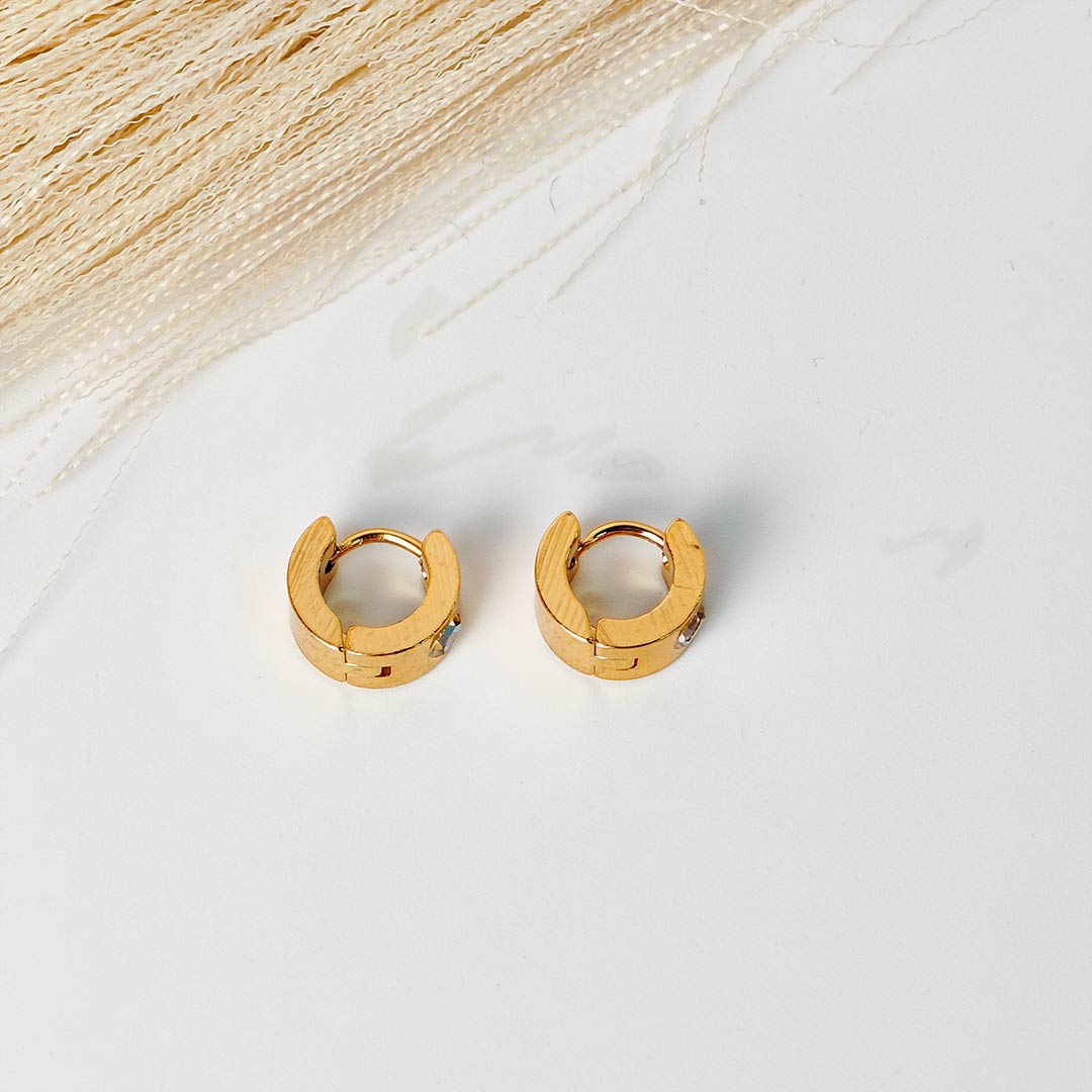 Veidika Gold plated Hoops Earings