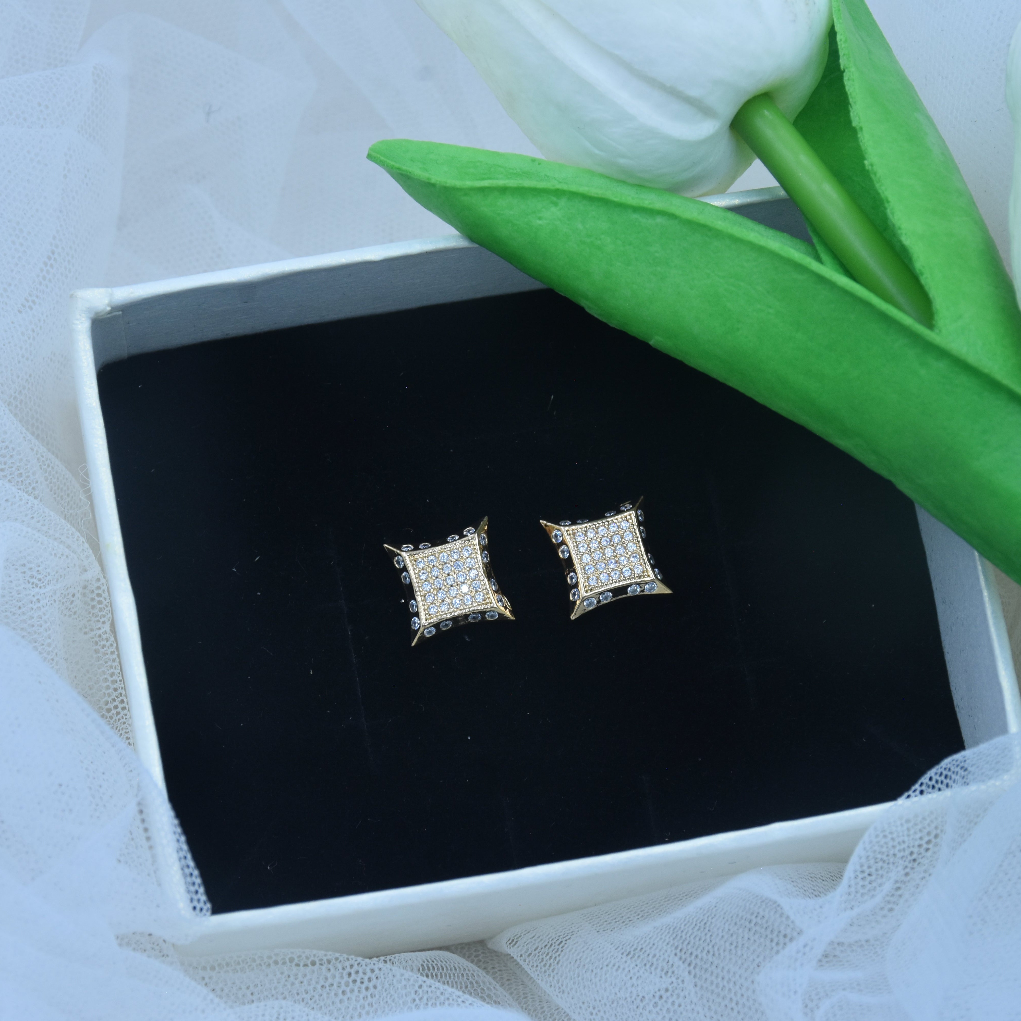 Yo Yo Honey Singh CZ Diamond Cut Stud Earrings in Silver – Gufi India