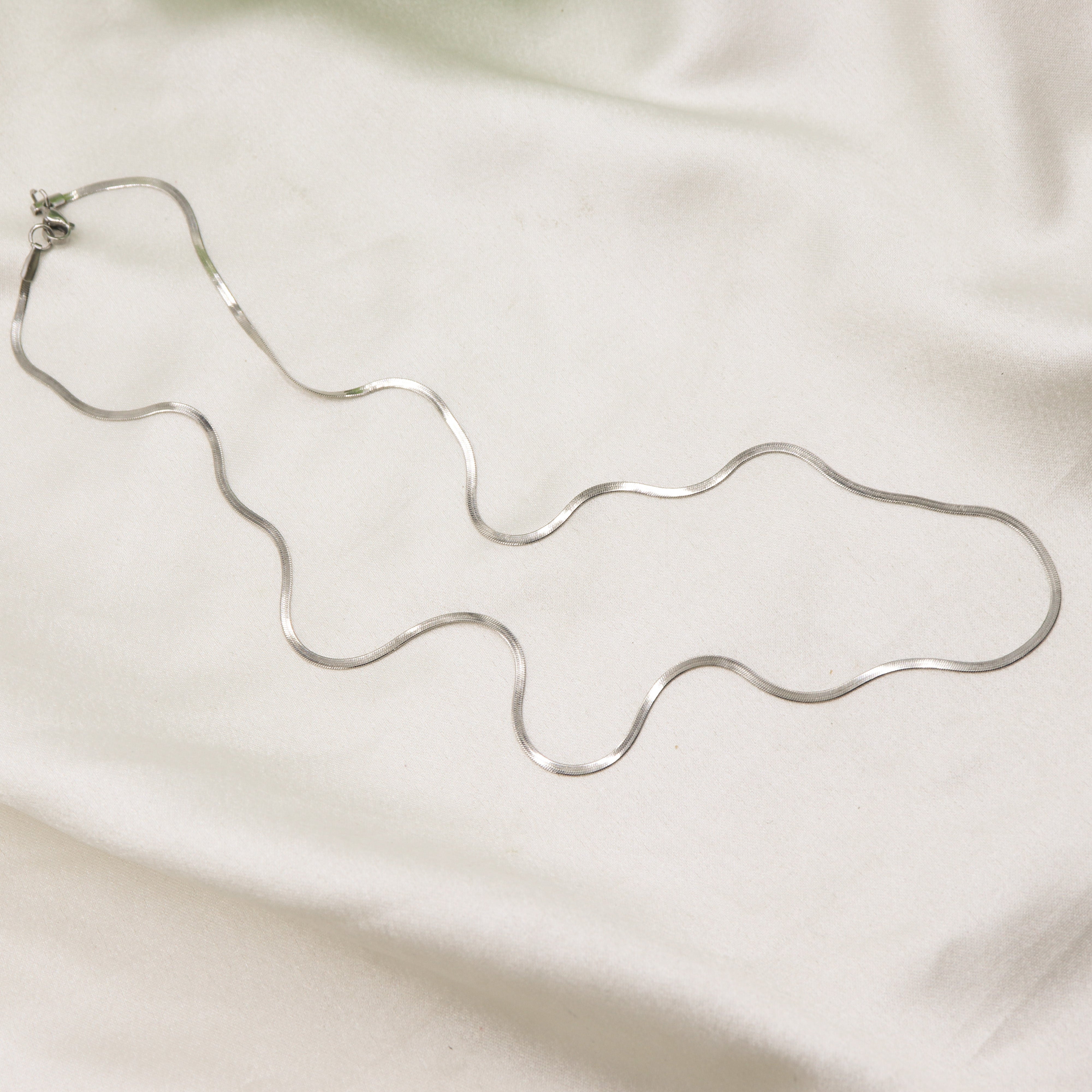 Stainless silver unisex snack chain