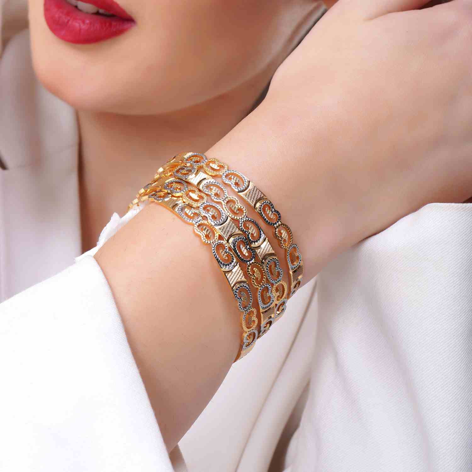 Vainavi Gold Plated Bangles ( Set of 4 )