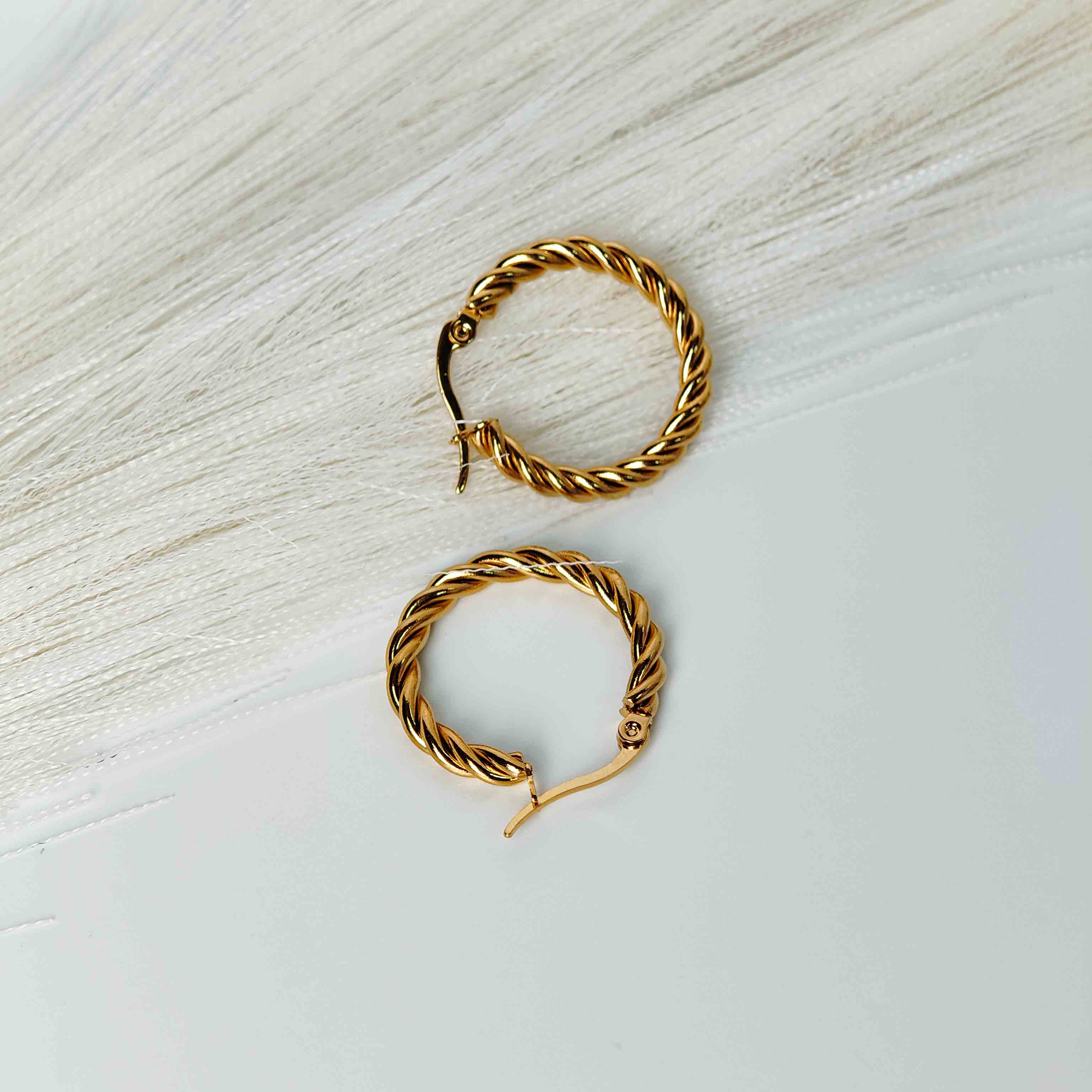 Saaryaa Gold plated Hoops Earings
